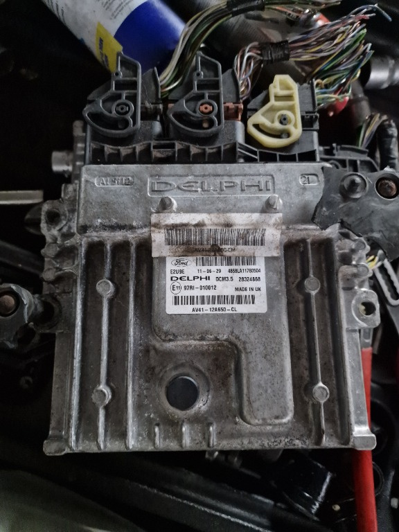 Calculator Motor Ecu Ford Kuga 2.0TDCI Euro 5 cod AV41-12A650-CL