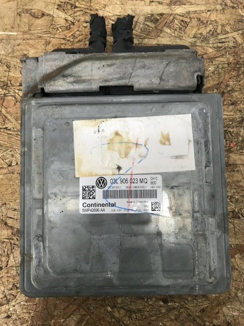 Calculator motor ECU Golf Variant combi 2011 (03L906023MQ)