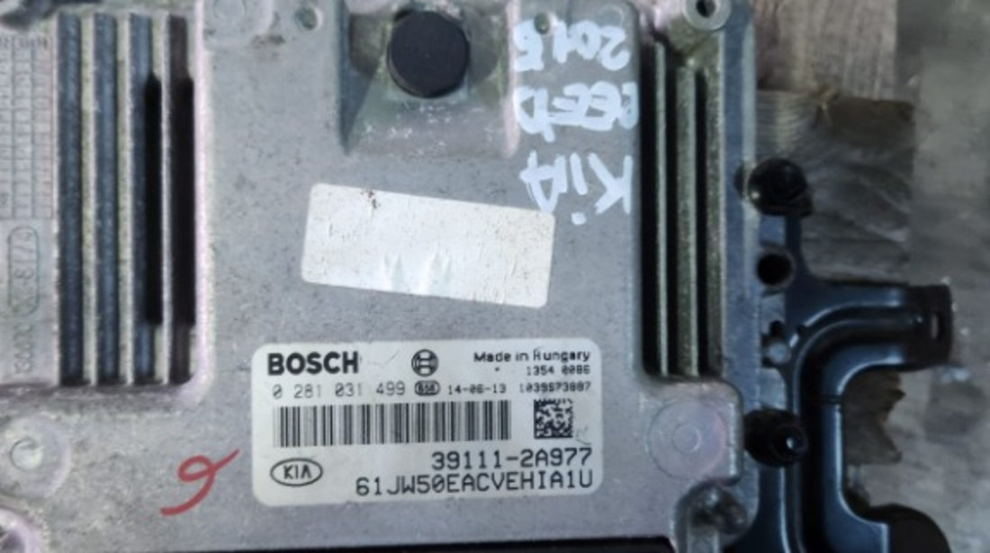 Calculator motor ECU Kia Ceed combi 1.6 CRDI an de fabticatie 2015 Cod : 39111-2A977