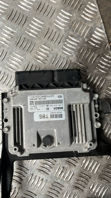 Calculator motor ECU Kia Optima 1.7 CRDI cod motor D4FD transmisie automata an 2016 cod 39120-2A303