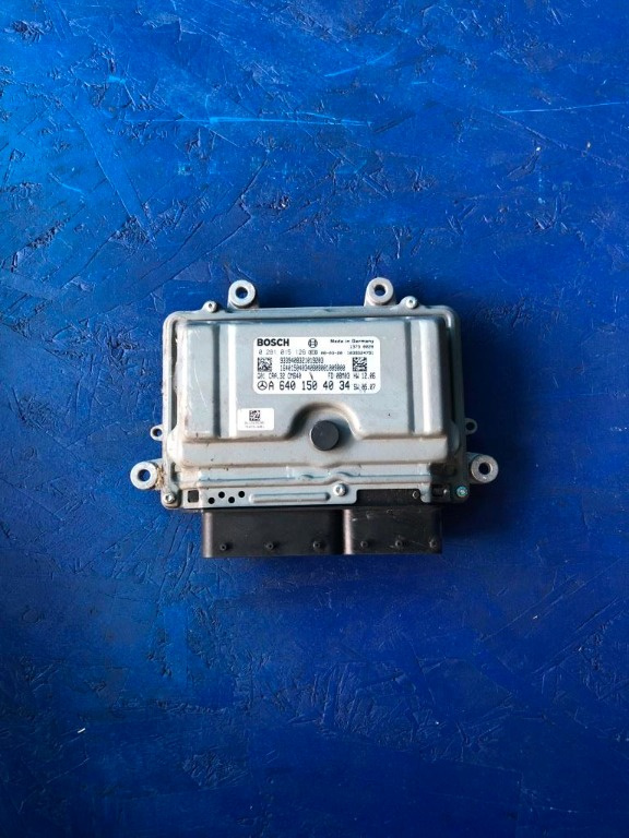 Calculator motor ECU Mercedes B Class W245 COD A6401504034