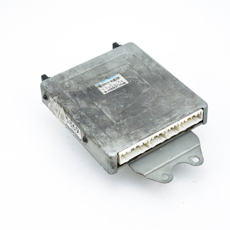 Calculator Motor / ECU Mitsubishi CARISMA 1995 - 2004 MD355869, E2T68375
