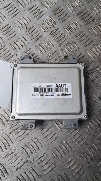 Calculator motor ECU Opel Astra J 1.4 turbo an 2011 cod 12640751