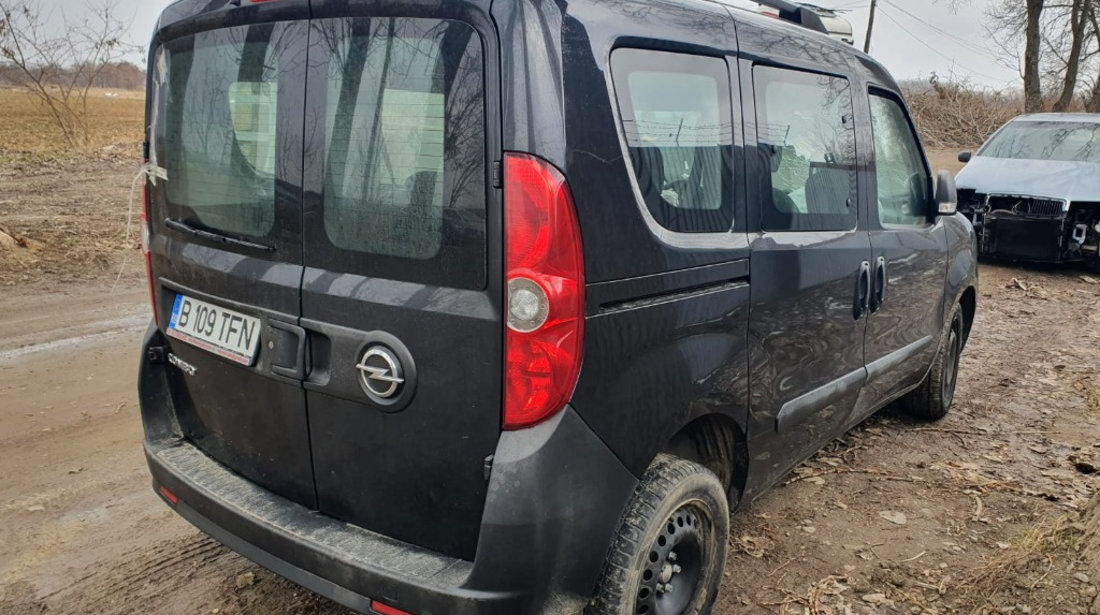 Calculator motor ECU Opel Combo 2018 5 locuri 1.4