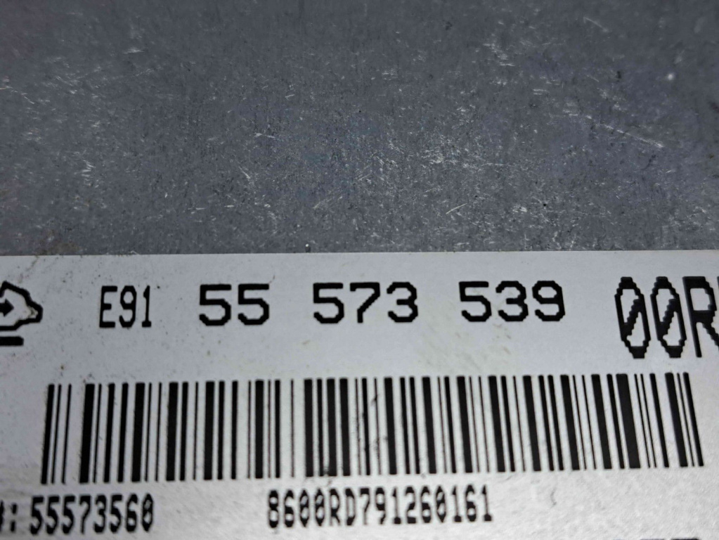Calculator motor ECU Opel Insignia A [Fabr 2008-2016] 55573539 2.0 CDTI A20DTC 2.0 CDTI A20DTC 81KW / 110CP