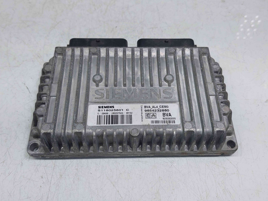Calculator motor ECU PEUGEOT 407 [Fabr 2004-2010] 9654232880