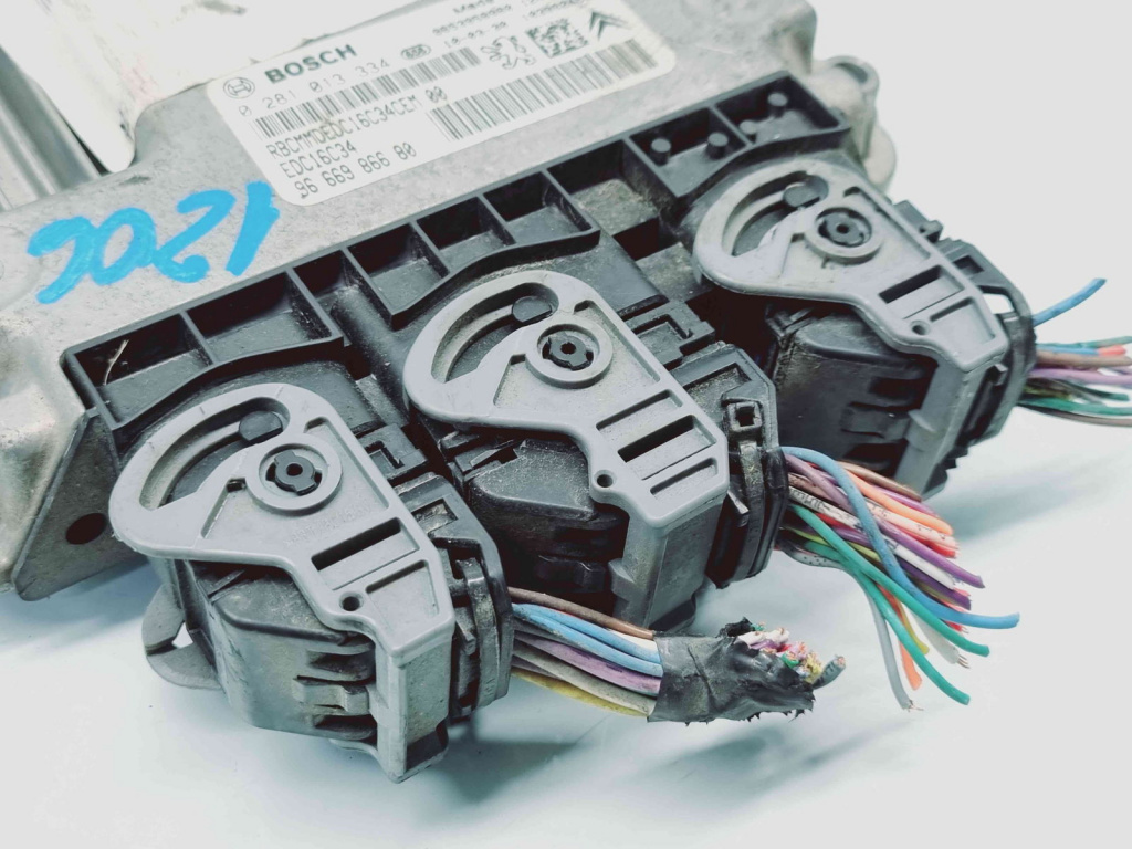 Calculator motor ECU PEUGEOT 5008 [Fabr 2009-2017] 9666986680 1.6 HDI 9HZ 80KW / 110CP