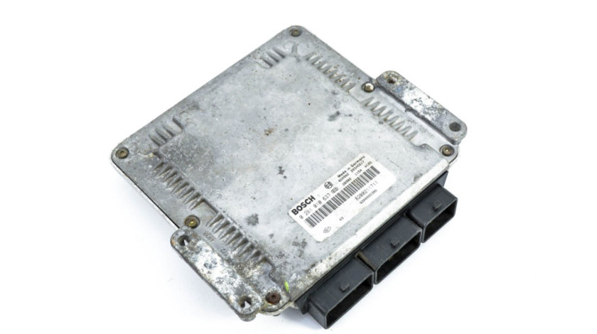 Calculator Motor / ECU Renault LAGUNA 2 2001 - 2007 8200085386, 8200211711, 0281010637