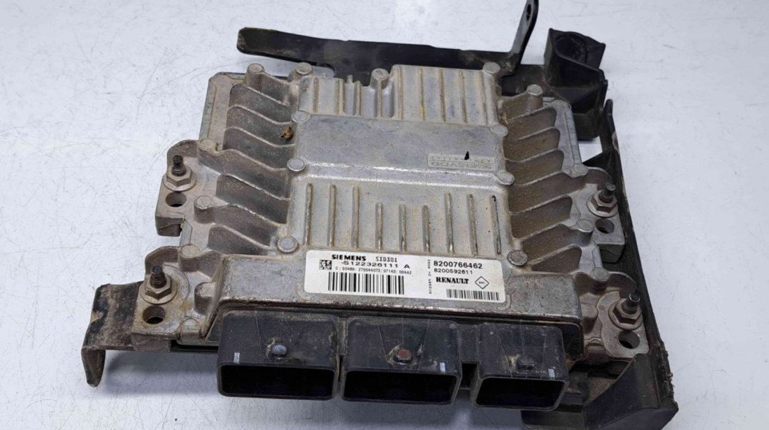 Calculator motor ECU Renault Megane 2 [Fabr 2002-2008] 8200766462 8200592611