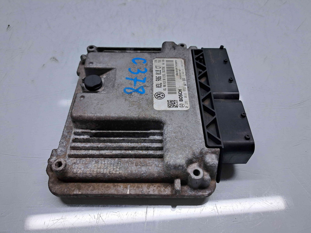 Calculator motor ECU Skoda Octavia 2 Combi (1Z5) [Fabr 2004-2013] Facelift 03L906018CT 2.0 TDI CFHC 103KW / 140CP