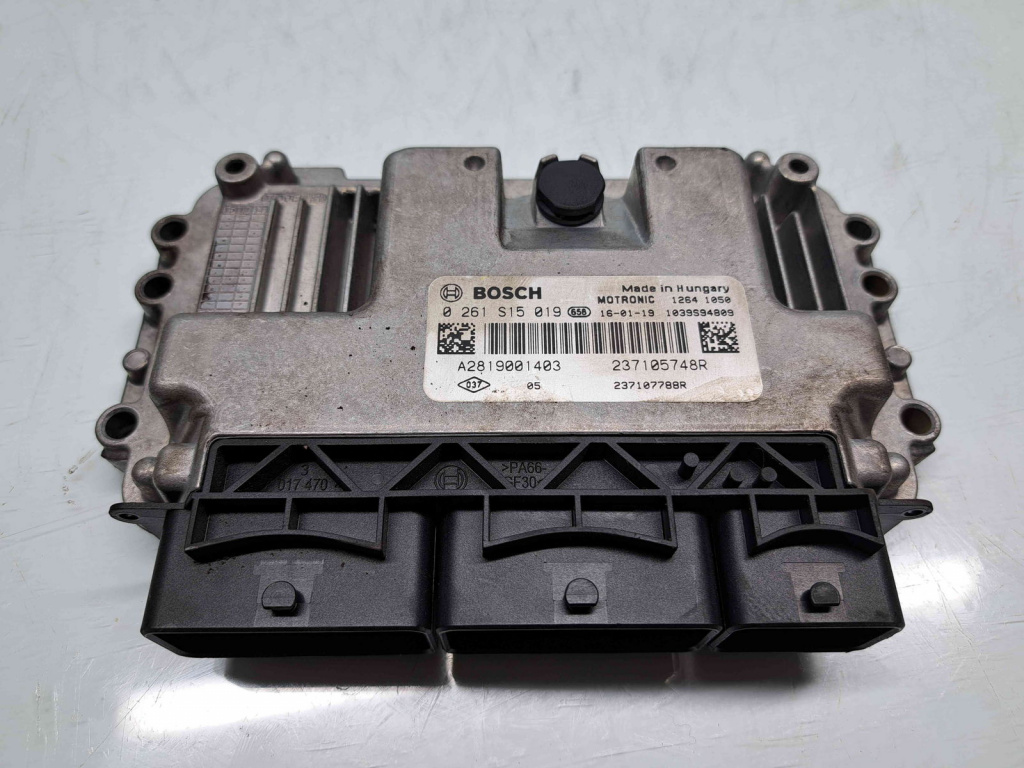 Calculator motor ECU SMART Fortwo Coupe (W453) [Fabr 2014-2019] 237105748R / 0261W15019 1.0 Benz 281920 52KW / 71CP