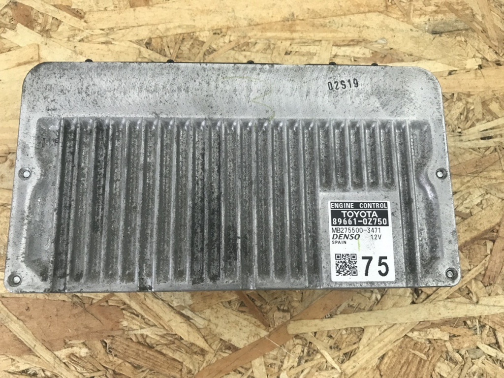 Calculator motor ECU Toyota Auris TS Hybrid combi 2015 (896610Z750)