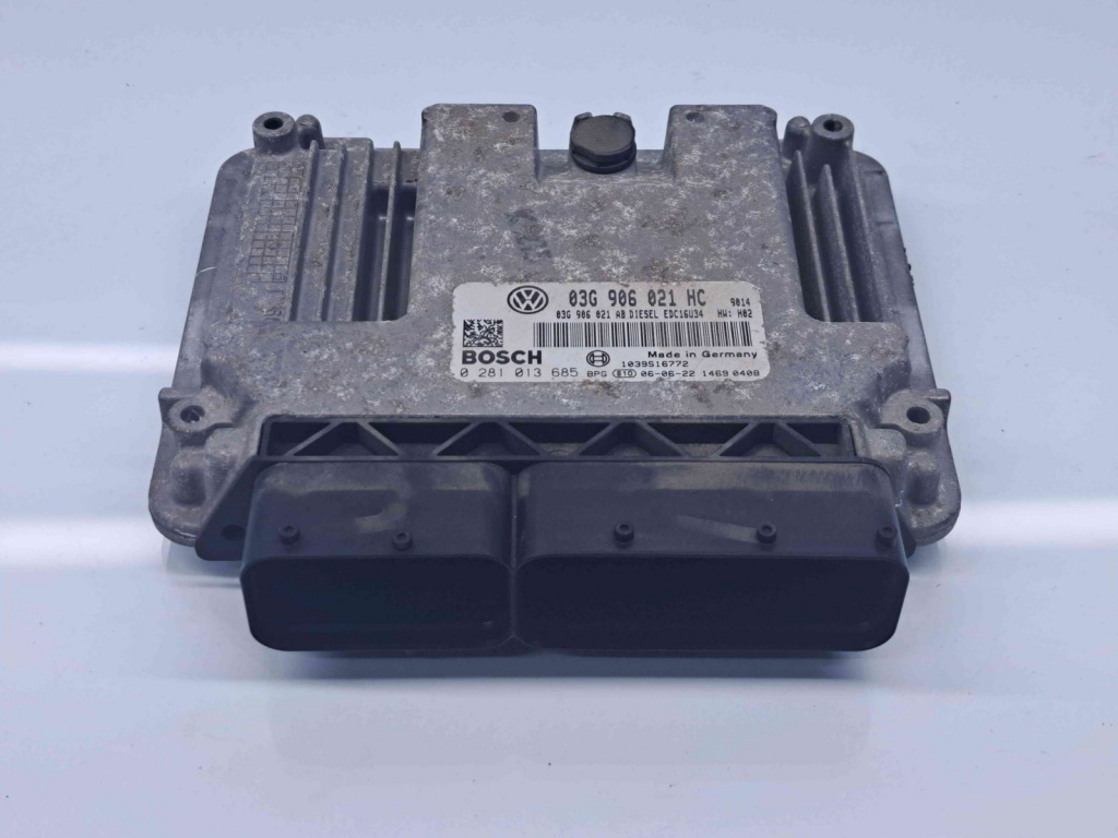 Calculator motor ECU Volkswagen Golf 5 Plus (5M1) [Fabr 2005-2008] 03G906021 1.9 TDI BLS 77KW / 105CP