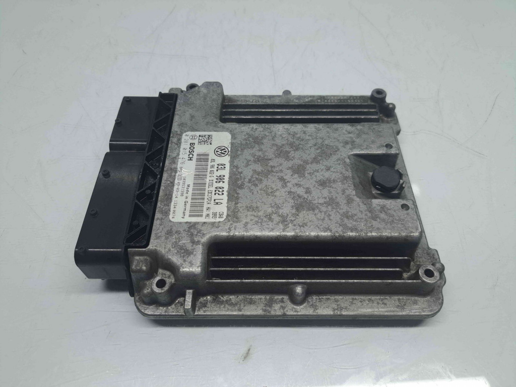 Calculator motor ECU Volkswagen Passat B6 (3C2) [Fabr 2005-2010] 03L906022LA 2.0 TDI CBAB 103KW / 140CP