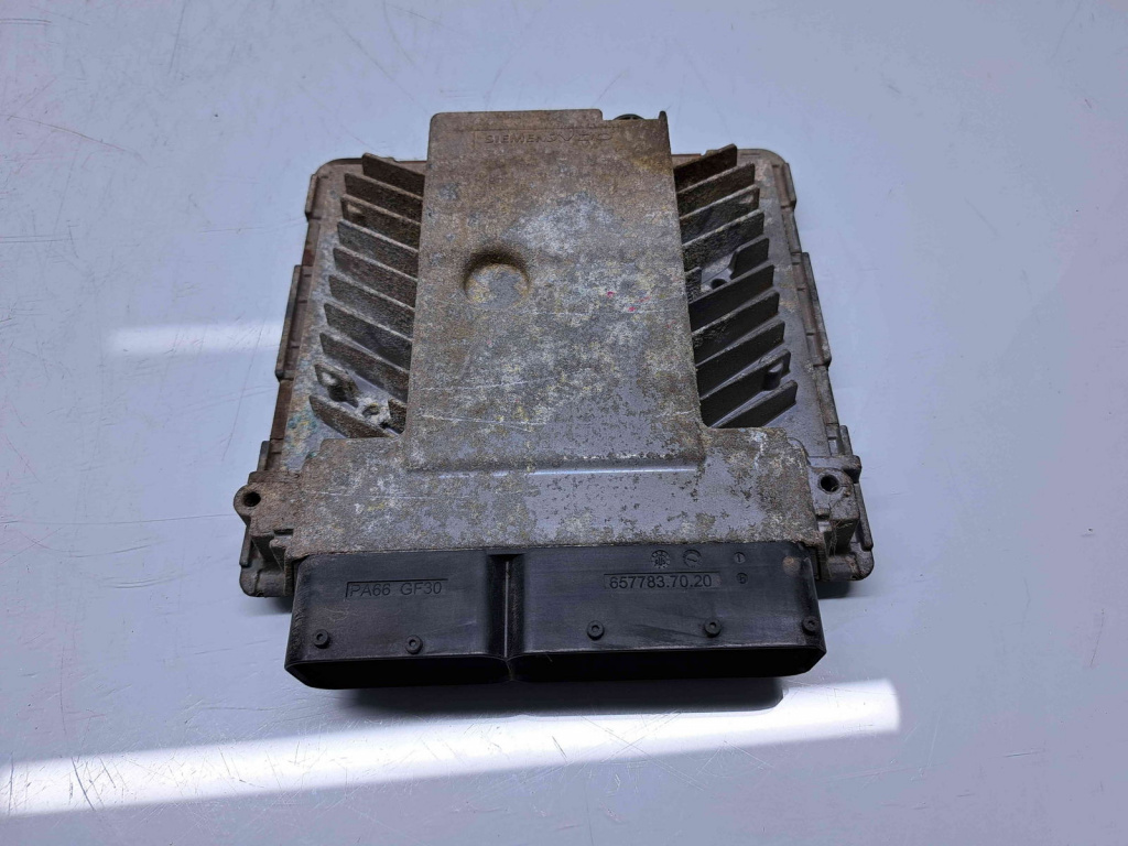 Calculator motor ECU Volkswagen Passat B6 (3C2) [Fabr 2005-2010] 03G906018A 2.0 TDI BKP 103KW / 140CP