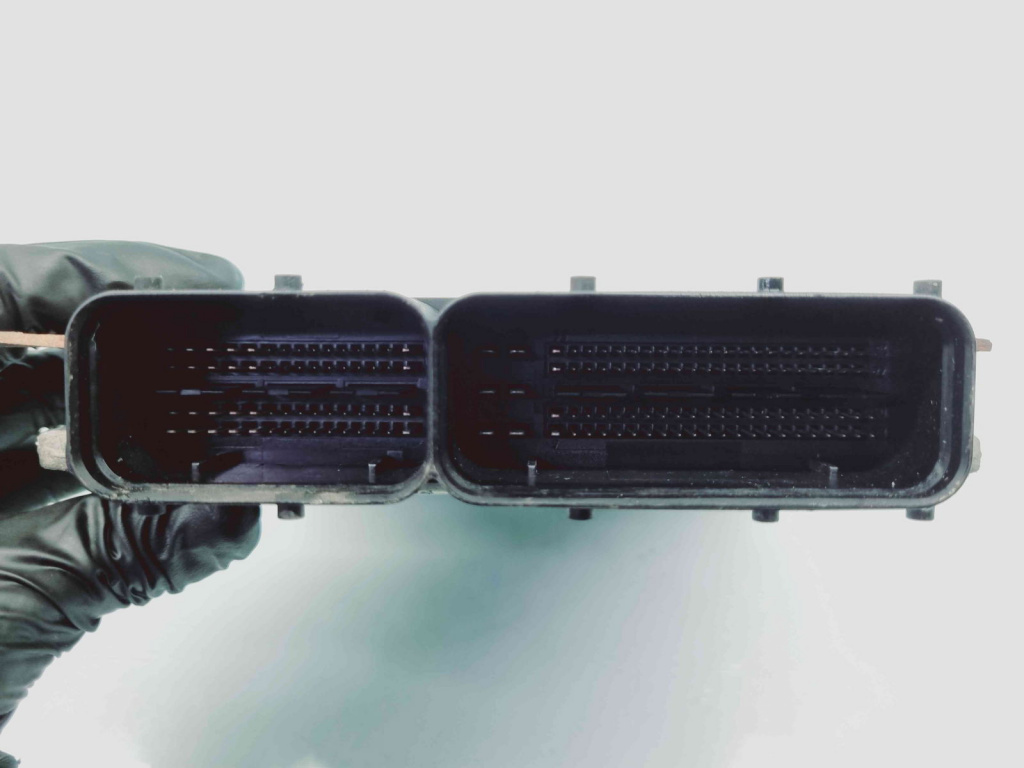 Calculator motor ECU Volkswagen Passat B6 Variant (3C5) [Fabr 2005-2010] 03L906022HA 0281014701 2.0 TDI CBAB 103KW / 140CP