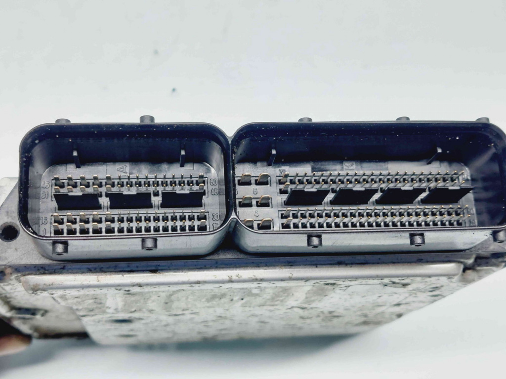 Calculator motor ECU Volkswagen Passat B6 Variant (3C5) [Fabr 2005-2010] 03L907309 / 0281015029 2.0 TDI CBAB 103KW / 140CP 2.0 TDI CBAB 103KW / 140CP