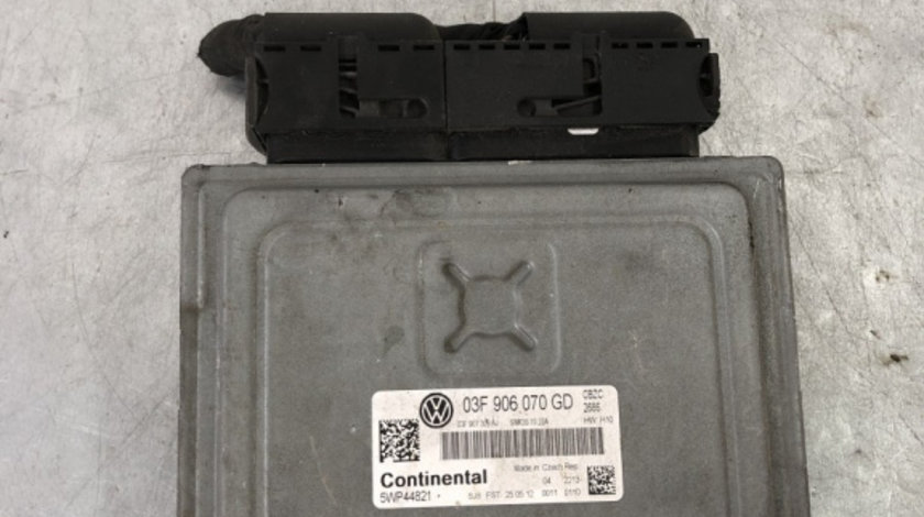 Calculator motor ecu Volkswagen Polo 6R 1.2 TSI,CBZ 90cp Manual sedan 2013 (03F906070GD)