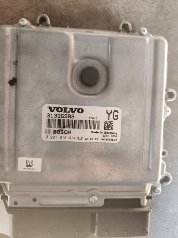 Calculator motor ECU Volvo V60 2.0 d D5204T6 2013 cod 31336983 / 0281018414
