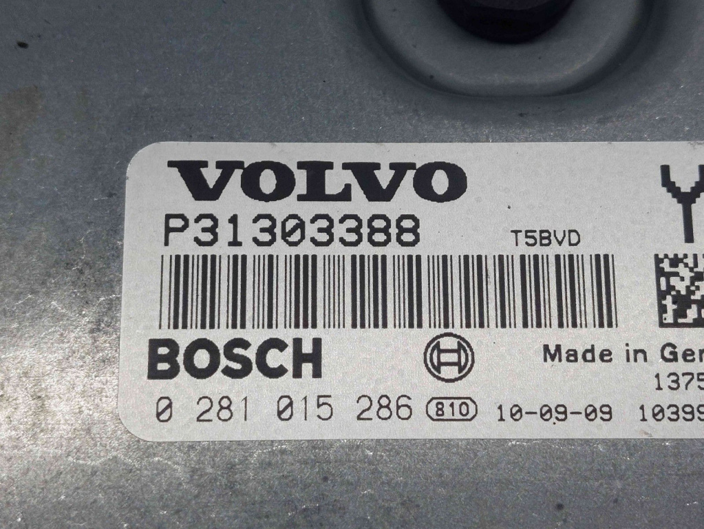 Calculator motor ECU Volvo XC60 [Fabr 2008-2017] P31303388 2.4 D5244T10 151KW / 205CP 2.4 D5244T10 151KW / 205CP