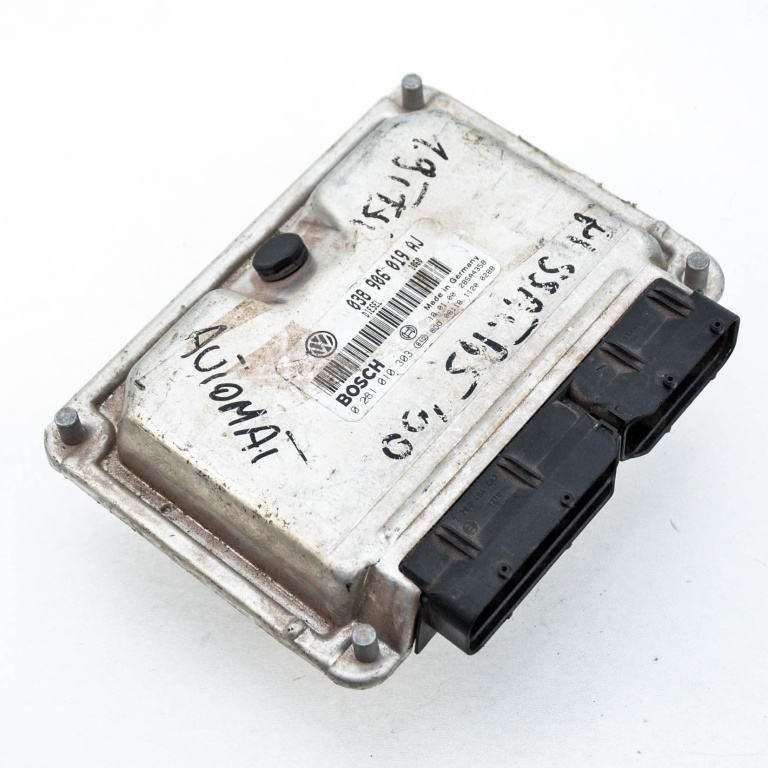 Calculator Motor / ECU VW PASSAT B5, B5.5 1996 - 2005 038906019AJ, 0281010303
