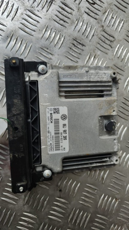 Calculator motor ecu Vw Passat CC 2.0 TSI cod motor CCZA ,transmisie automata MLZ , an 2010 cod 06J9...