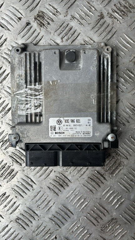 Calculator motor ECU VW Scirocco 1.4 TSI an 2012 cod 03C906021