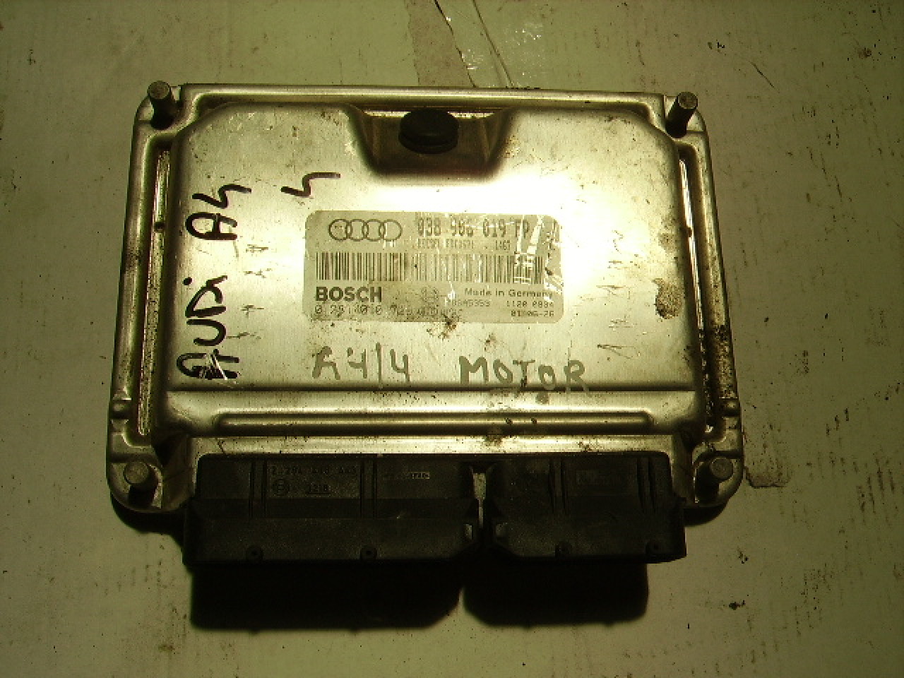 Calculator motor (incomplet) Audi A4;  Bosch 0 281 010 729