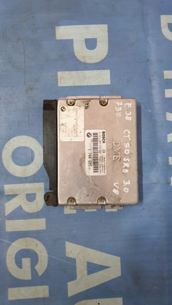 Calculator motor (incomplet) BMW E38 730i 3.0i v8 M60; 1744605