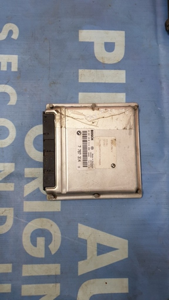 Calculator motor (incomplet) BMW E39 530d 3.0d M57; 7 787 314 (automat)