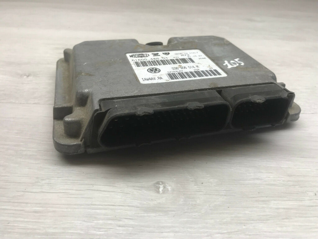 Calculator Motor MAGNETI MARELLI VOLKSWAGEN GOLF 4 61600 465 01 / 6160046501 / 036 906 014 M / 036906014M / IAW4AV RA / IAW4AVRA61600 465 01 / 6160046501 / 036 906 014 M / 036906014M / IAW4AV RA / IAW4AVRA