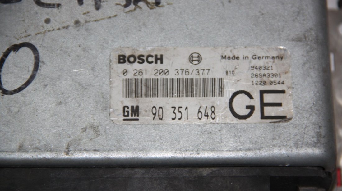 Calculator motor Opel Vectra A 2.0 i cod: 90351648 / 90351648GE / 0261200376 model 1993