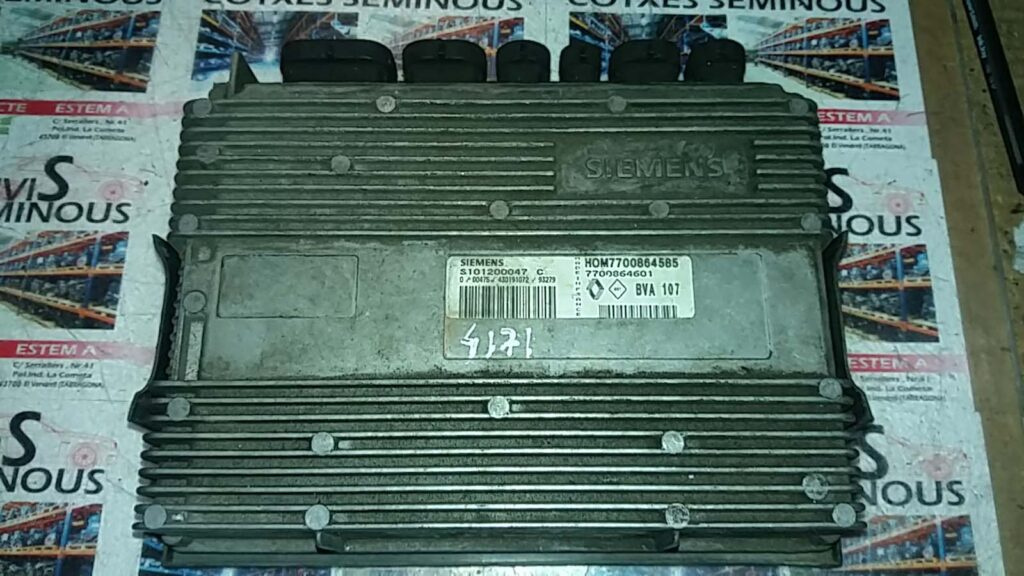 Calculator Motor RENAULT CLIO S101200047 C / S101200047C / HOM 7700864585 / HOM7700864585 / 7700864601S101200047 C / S101200047C / HOM 7700864585 / HOM7700864585 / 7700864601