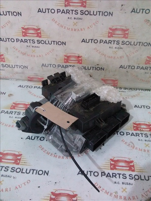 Calculator motor RENAULT TRAFIC 2.0 DCI an fabr. 2008