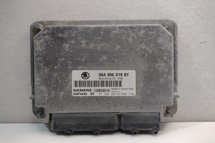 Calculator Motor Siemens ECU 06A906019BT / 5WP444503 Skoda Octavia [facelift] [2000 - 2010]