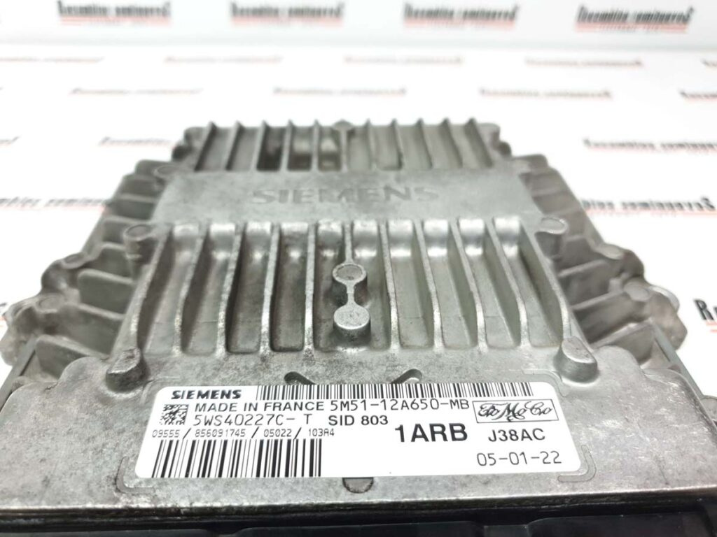 Calculator Motor SIEMENS FORD FOCUS 5M51-12A650-MB / 5M51 12A650 MB / 5M5112A650MB / 5WS40227C-T / 5WS40227C T / 5WS40227CT / SID 803 / SID803 / J38AC / 1ARB5M51-12A650-MB / 5M51 12A650 MB / 5M5112A650MB / 5WS40227C-T / 5WS40227C T / 5WS40227CT / SID