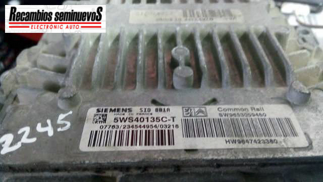 Calculator Motor SIEMENS PEUGEOT 307 5WS40135C-T / 5WS40135C T / 5WS40135CT / SID 801A / SID801A / 9653059480 / 96474233805WS40135C-T / 5WS40135C T / 5WS40135CT / SID 801A / SID801A / 9653059480 / 9647423380