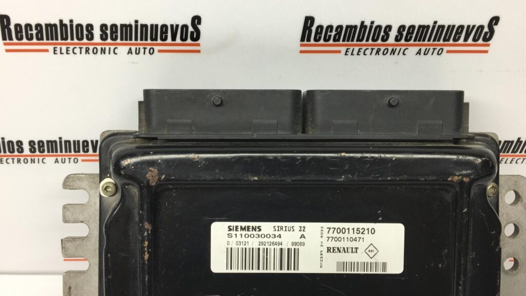 Calculator Motor SIEMENS RENAULT CLIO S110030034 A / S110030034A / SIRIUS 32 / SIRIUS32 / 7700115210 / 7700110471S110030034 A / S110030034A / SIRIUS 32 / SIRIUS32 / 7700115210 / 7700110471