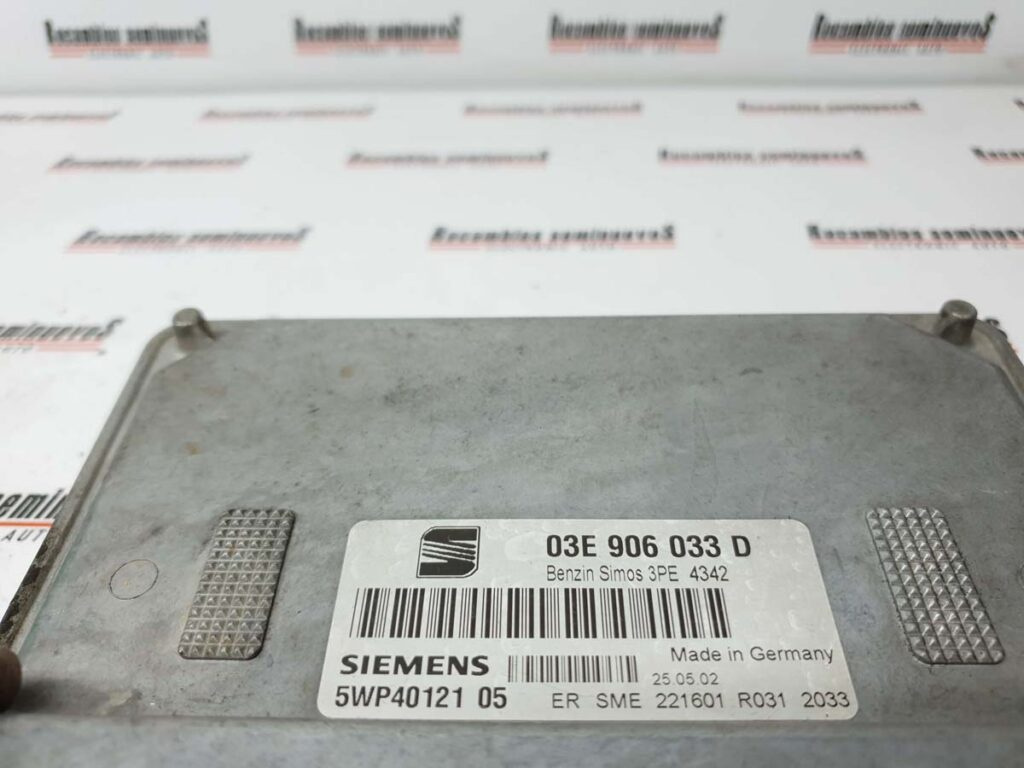 Calculator Motor SIEMENS SEAT IBIZA 03E 906 033 D / 03E906033D / 5WP40121 05 / 5WP4012105 / SIMOS 3PE / SIMOS3PE03E 906 033 D / 03E906033D / 5WP40121 05 / 5WP4012105 / SIMOS 3PE / SIMOS3PE