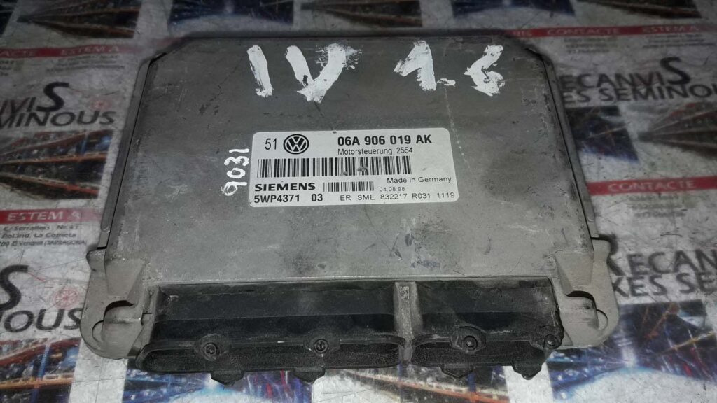 Calculator Motor SIEMENS VOLKSWAGEN GOLF 4 06A 906 019 AK / 06A906019AK / 5WP4371 03 / 5WP43710306A 906 019 AK / 06A906019AK / 5WP4371 03 / 5WP437103