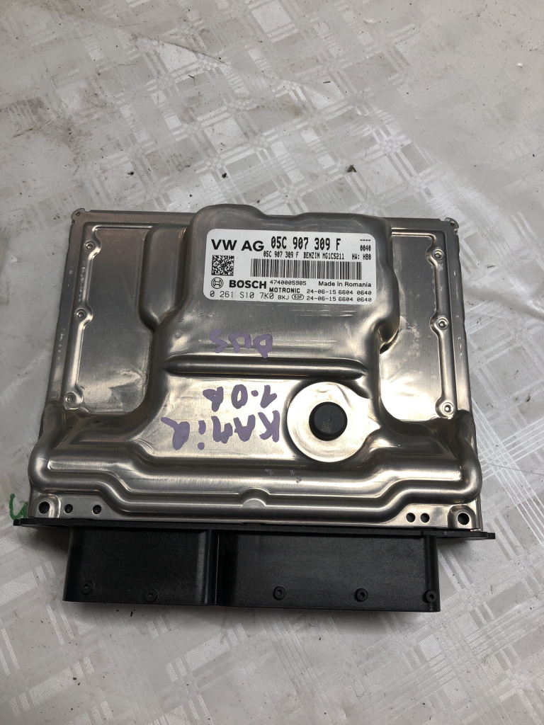 Calculator motor Skoda Kamiq 1.0 Benzina