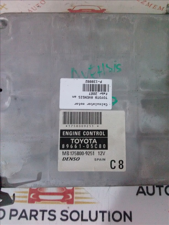 Calculator motor TOYOTA AVENSIS an fabr.2007