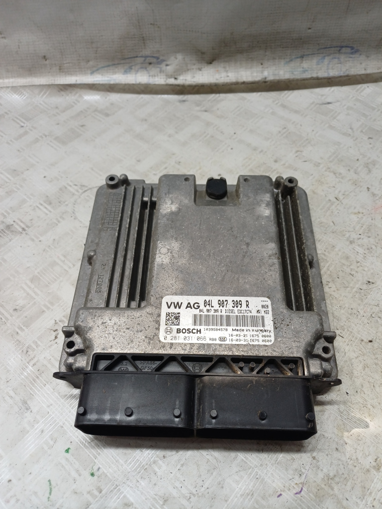 Calculator motor Volkswagen Passat B8 Break 1.6 Motorina 2016, 04L907309R