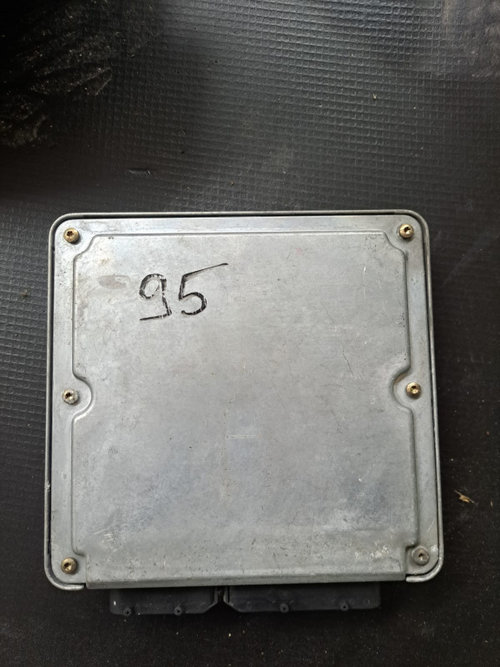 Calculator motor VW Golf 4 1997-2004 - COD 038906019AM/0281010091