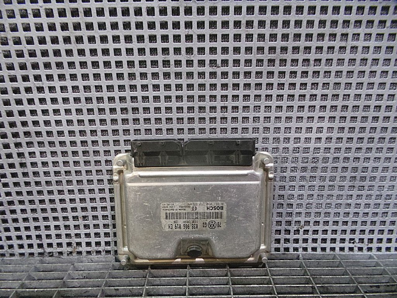 CALCULATOR MOTOR VW PASSAT 1.9 TDI - (2000 2004)
