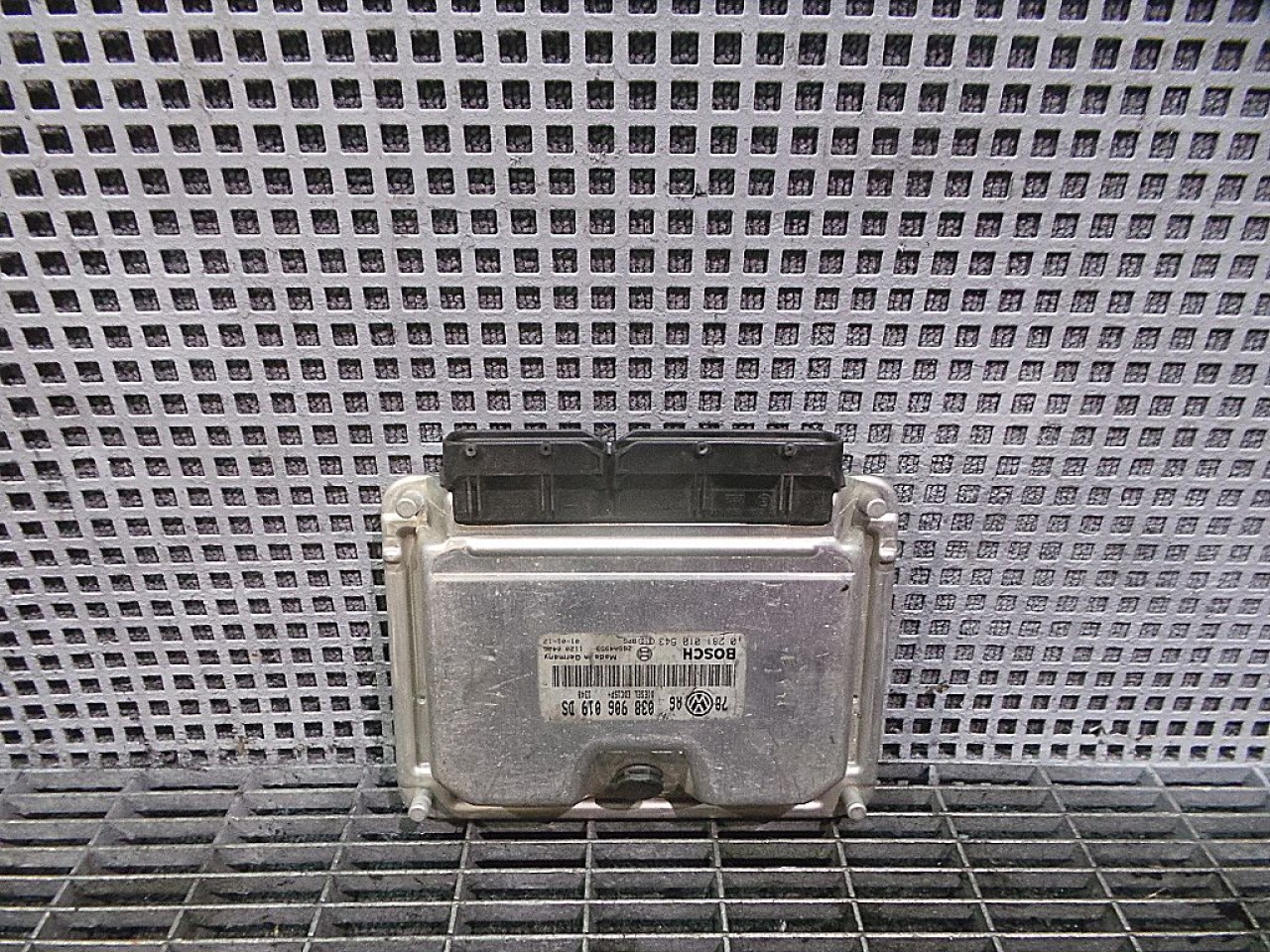 CALCULATOR MOTOR VW PASSAT 1.9 TDI - (2000 2004)
