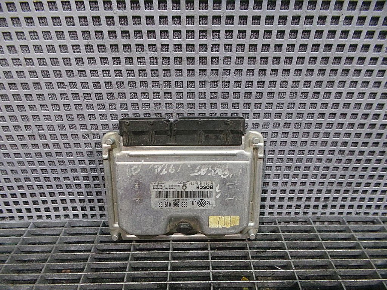 CALCULATOR MOTOR VW PASSAT 1.9 TDI - (2000 2004)