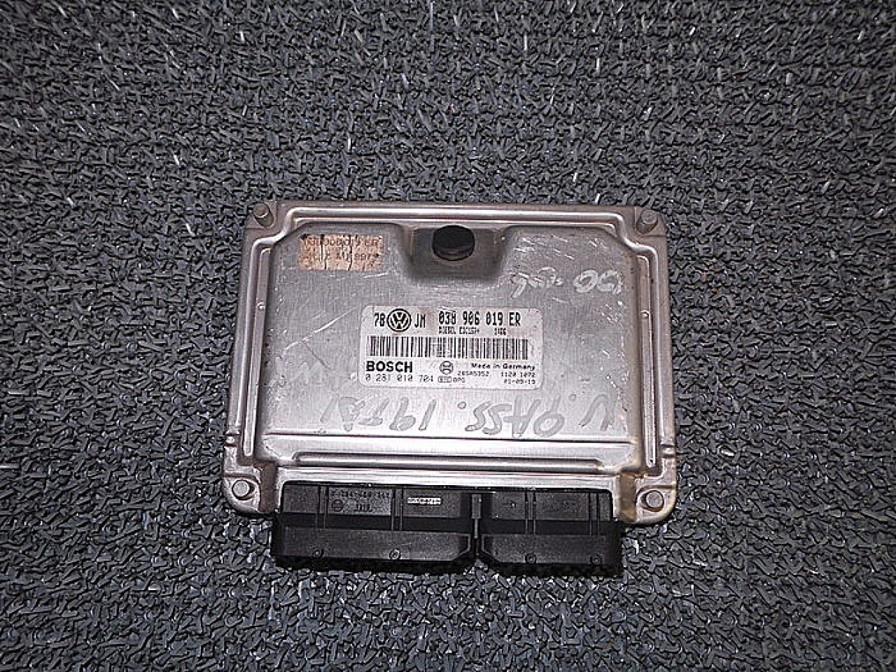 CALCULATOR MOTOR VW PASSAT 1.9 TDI - (2000 2004)