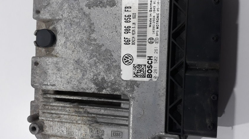 Calculator motor VW Passat cod 06F906056 FB