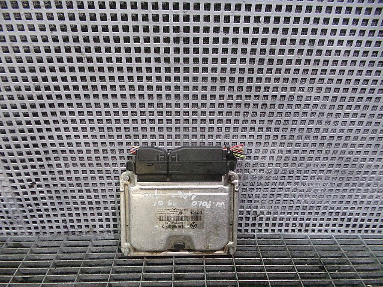 CALCULATOR MOTOR VW POLO 1.0 INJ - (1999 2001)